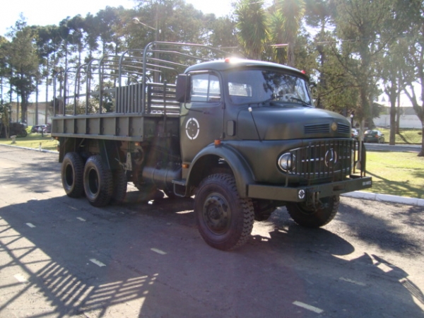 CAMINHÃO MERCEDES BENZ TRAÇADO EB