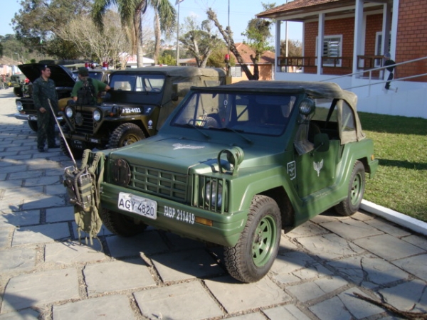 VIATURAS MILITARES DA BRIGADA PARANAENSE